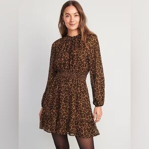 NWT New Old Navy Animal Print Smocked Long Sleeve Mini Dress Size Small Lined